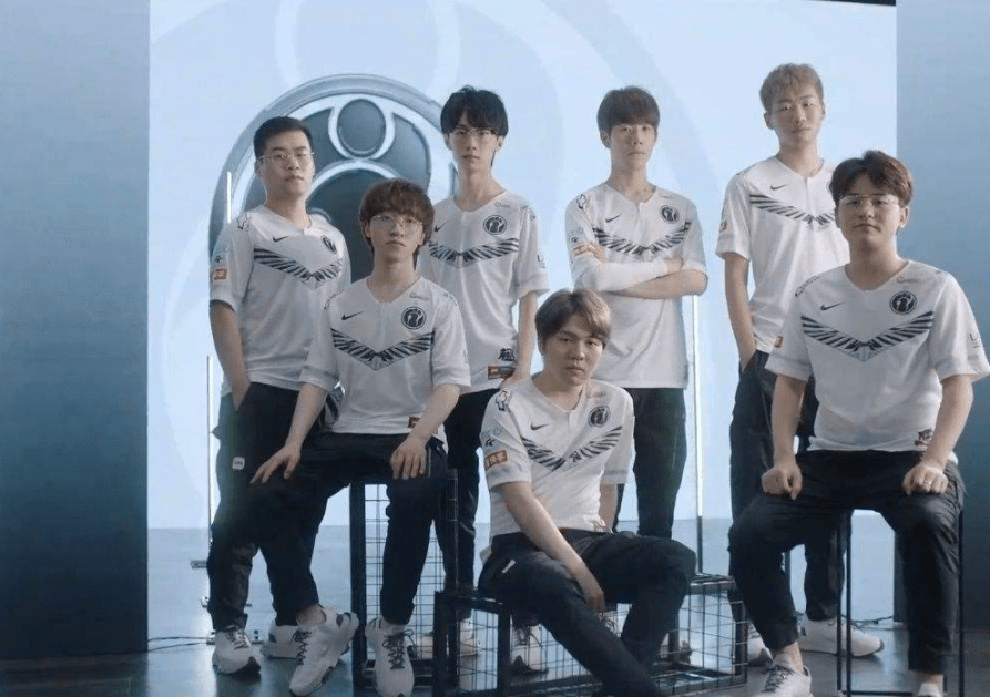 也透露了他 也透露了他