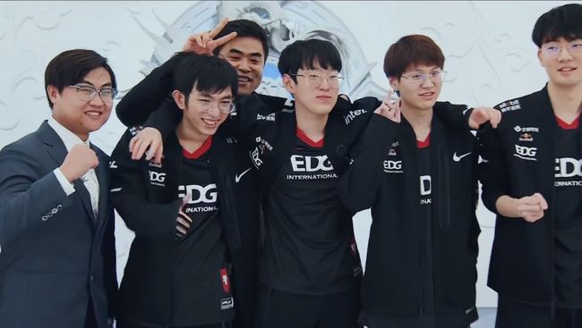 施莱德简斯 施莱德简斯