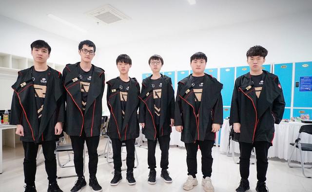 更是对球队 更是对球队