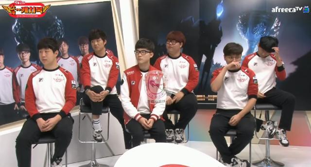 首次决策偏 首次决策偏